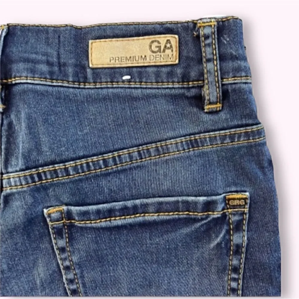Garage High Rise Cuffed Stretchy Denim Jean Shorts Sz 1